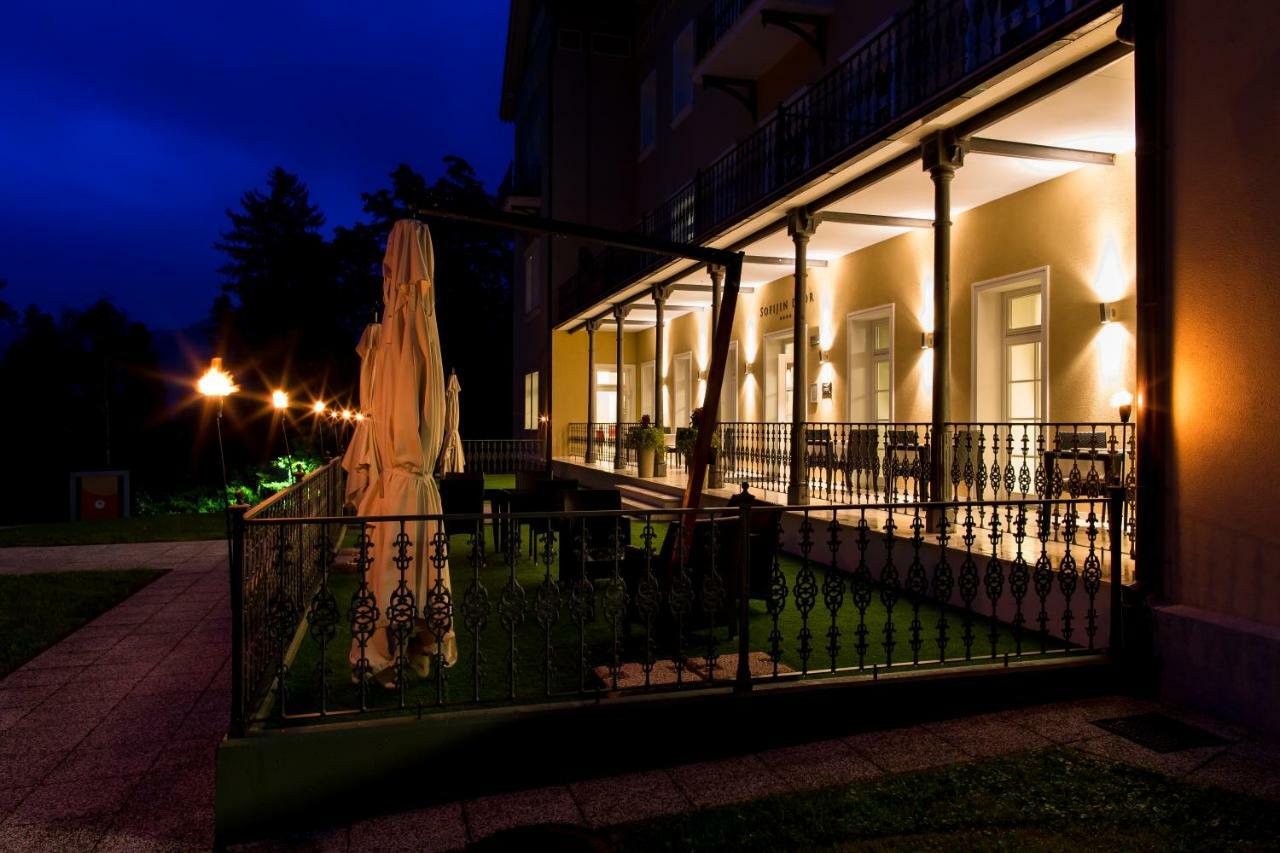 Rimske Terme Resort - Hotel Zdraviliski Dvor Rimske Toplice Esterno foto