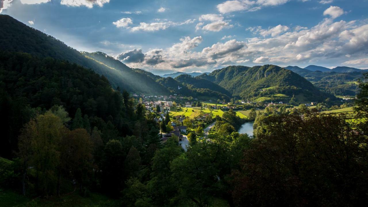 Rimske Terme Resort - Hotel Zdraviliski Dvor Rimske Toplice Esterno foto